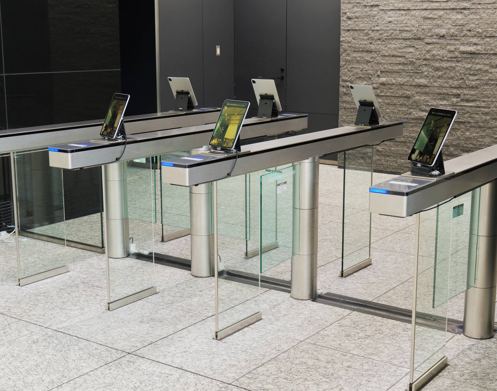 PASONA SQUARE 2F エントランス