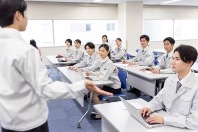 建設業の安全教育はいつ・どれくらいの時間行うべき?
