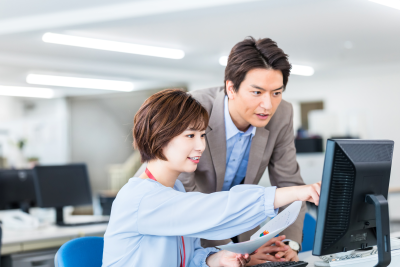 シェアードサービスを利用するメリット・デメリットは?BPOとの違いも解説 シェアードサービスの対象業務