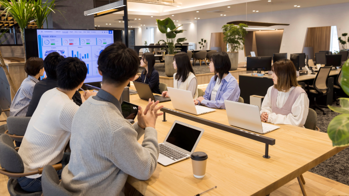 アウトソーシングとは?依頼するメリットやできる業務なども紹介_これからは積極的なアウトソーシングを検討する時代
